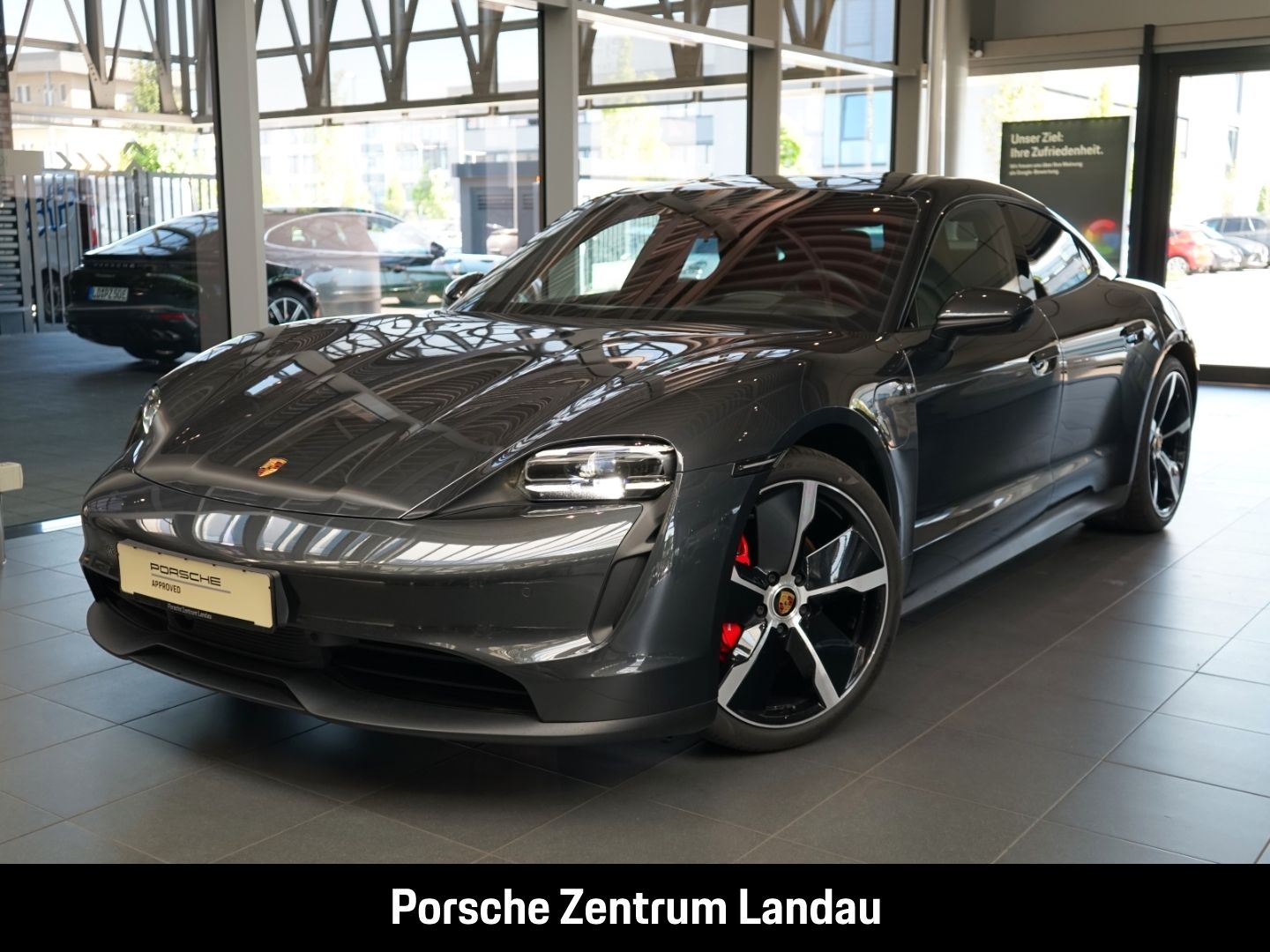 Porsche Taycan 4S BOSE Surround-View Performancebatterie