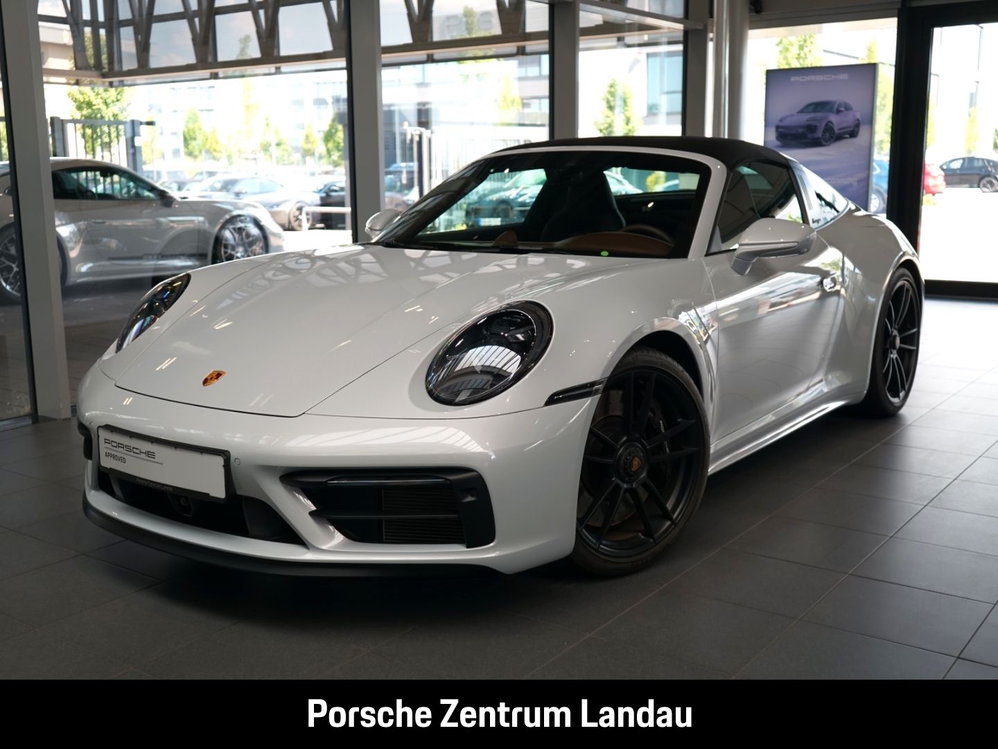 Porsche 992 911 Targa 4 GTS BOSE Sportabgasanlage LED