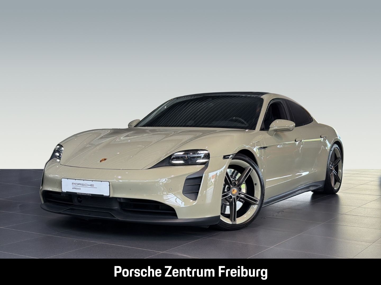 Porsche Taycan GTS Steingrau Burmester Panoramadach LED