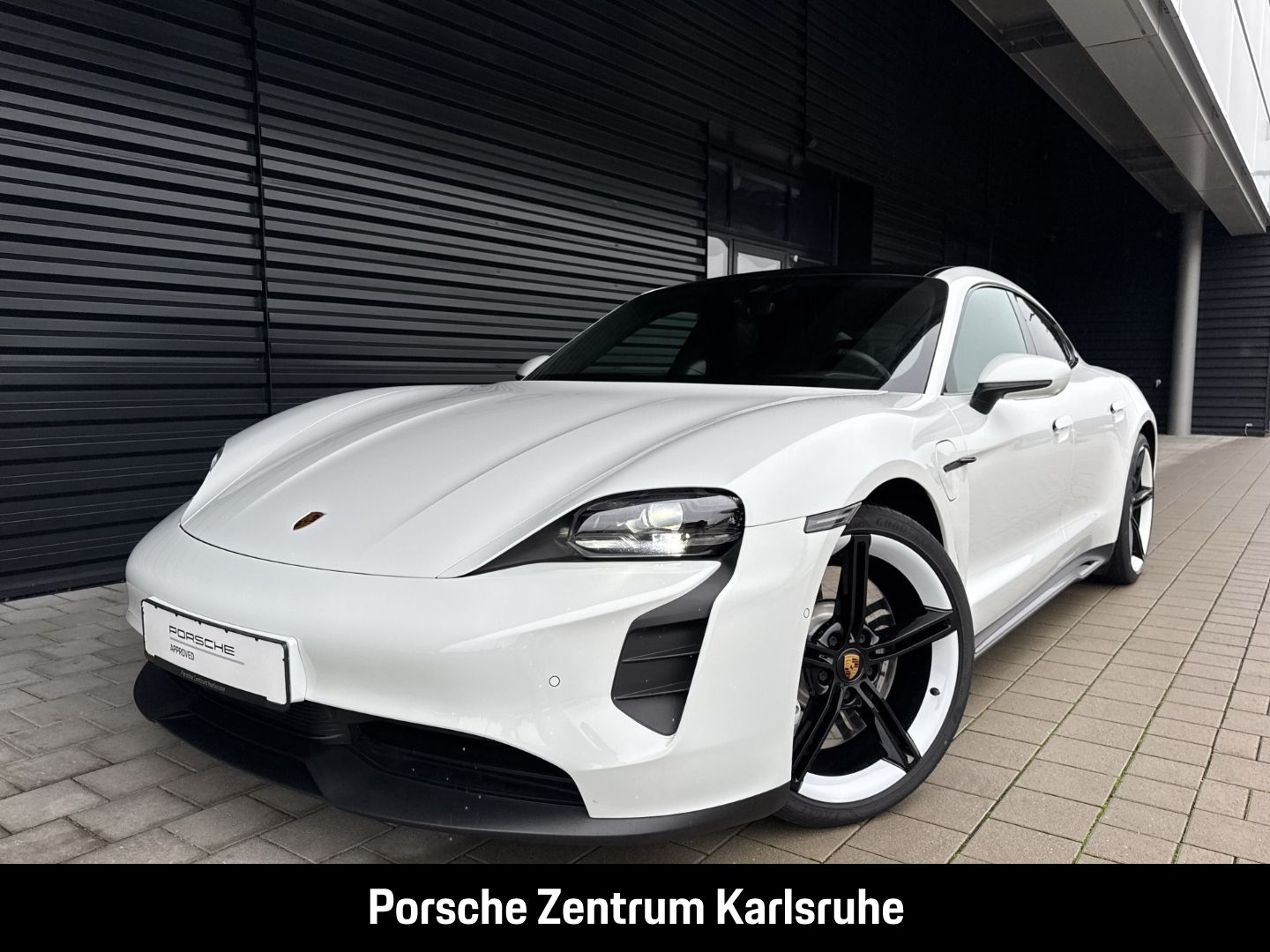 Porsche Taycan GTS BOSE Sitzbelüftung 21-Zoll