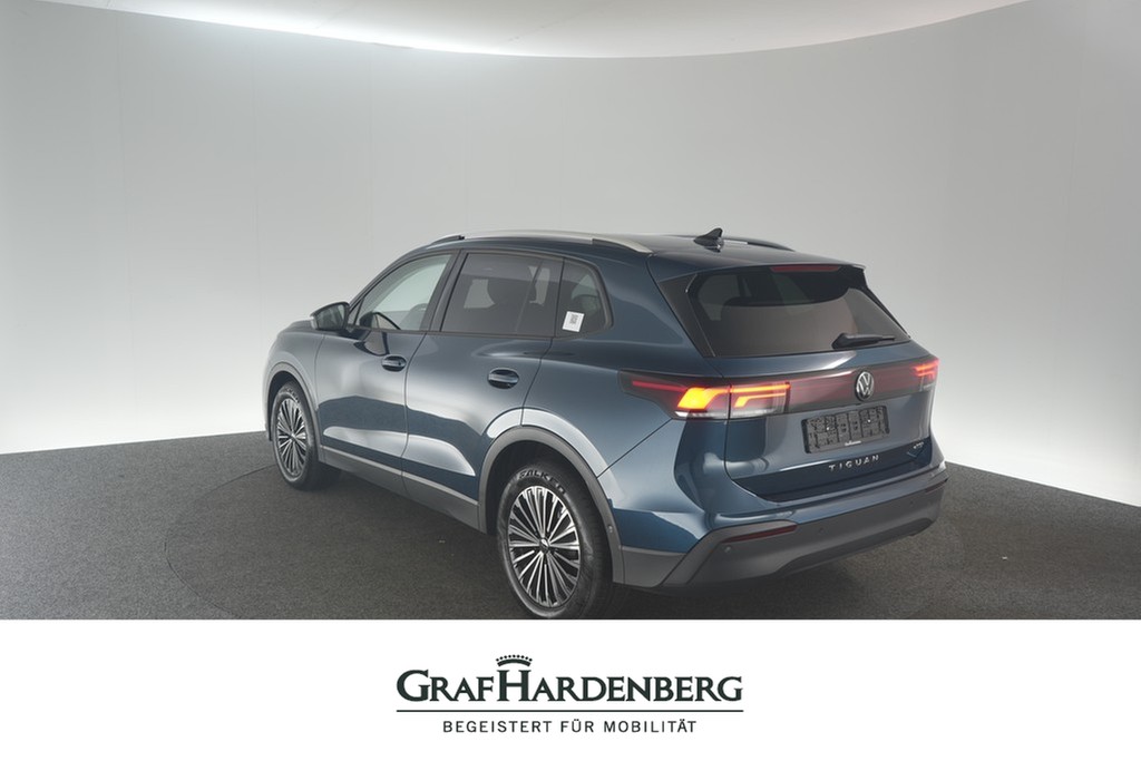 Volkswagen Tiguan 1.5 l eTSI DSG Life ACC AHK Kamera