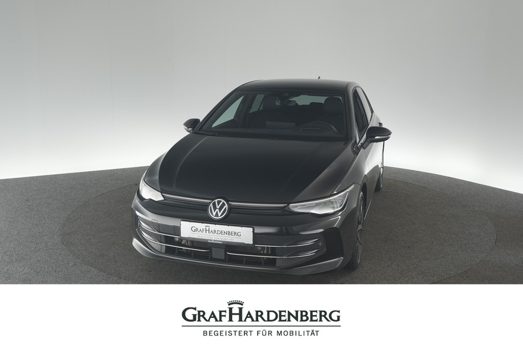 Volkswagen Golf VIII 1.5 eTSI DSG Style ACC App Connect