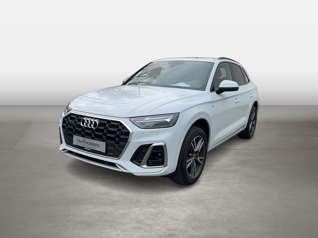 Audi Q5 55 TFSI e qu. S tronic S line AHK ACC Pano