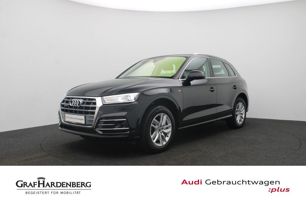 Audi Q5 50 TFSI e quattro . Xenon Navi Pano