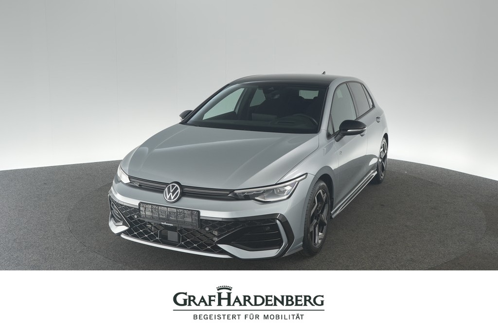 Volkswagen Golf VIII 1.5 eTSI DSG R-Line ACC Kamera Navi