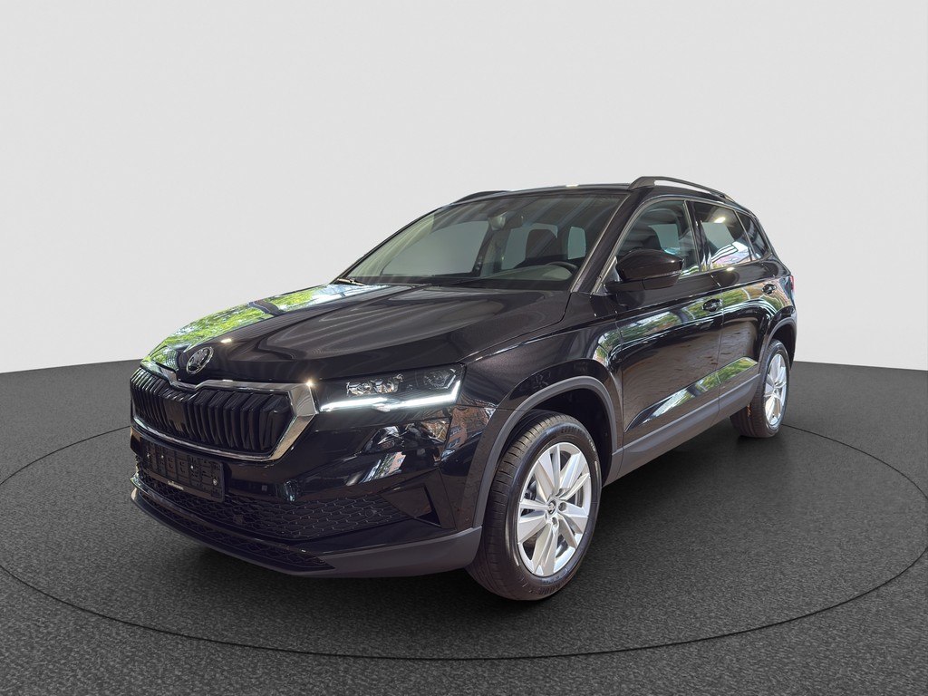 Skoda Karoq 1.5 TSI DSG Selection AHK / Lenkrad heizbar / Kessy / uvm.