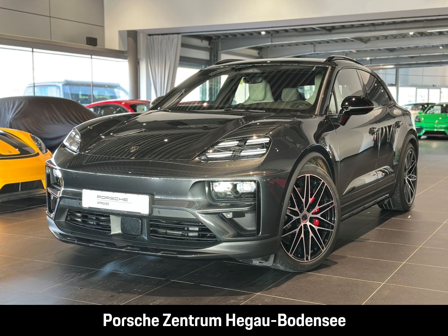 Porsche Macan Turbo/Sport Chrono/Offroad/Komfortsitze/Hi