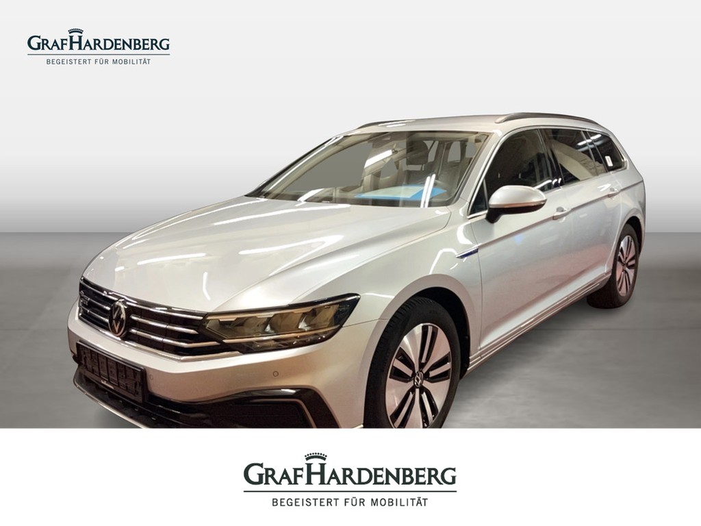 Volkswagen Passat Variant GTE DSG AHK Navi ACC