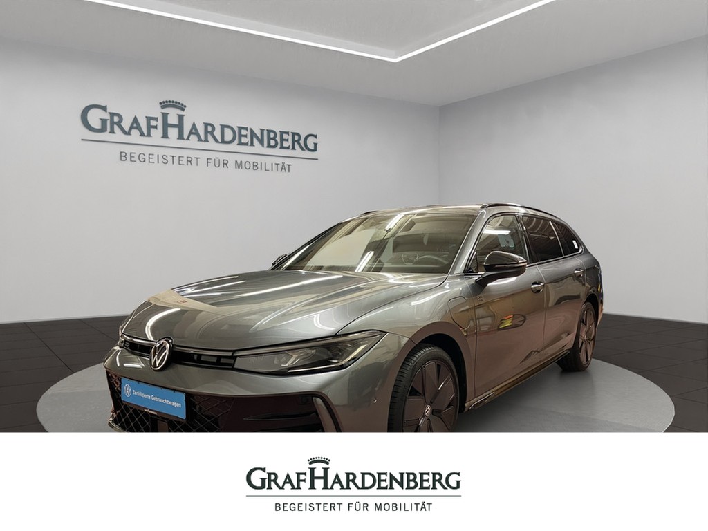 Volkswagen Passat Variant 1.5 TSI DSG R-Line AHK IQ.LIGHT
