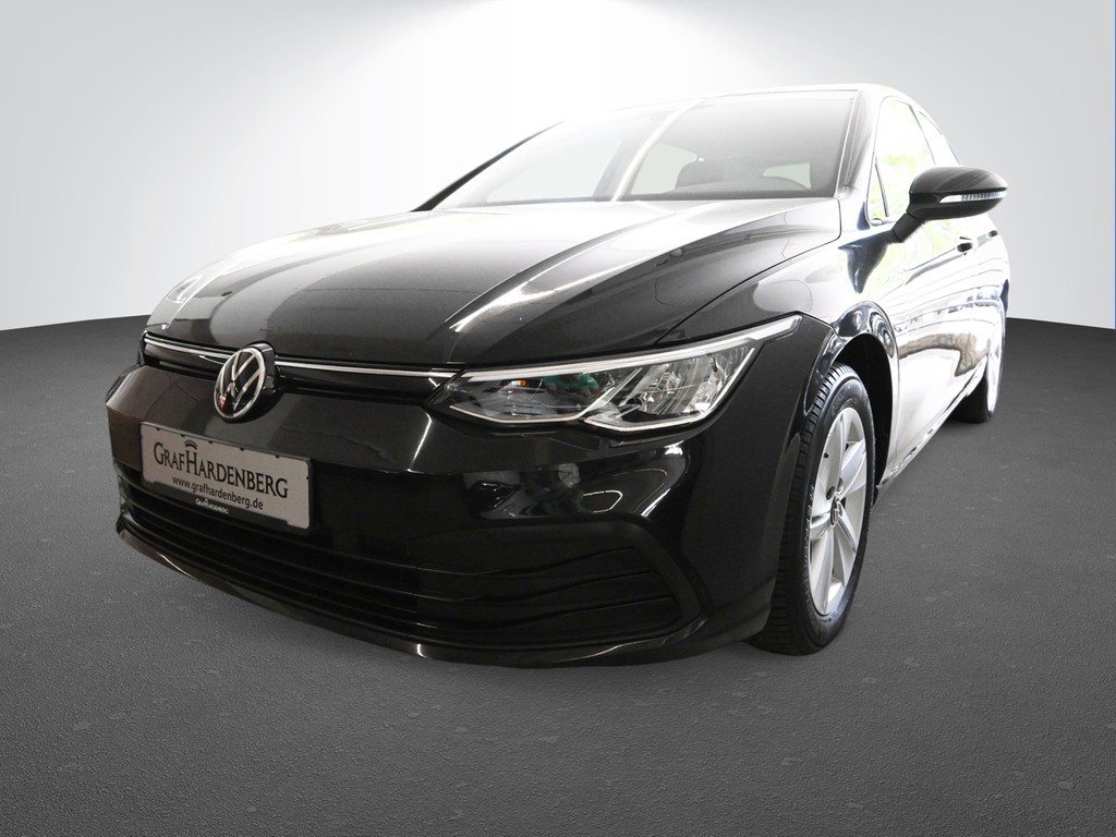 Volkswagen Golf VIII Lim 1.5 TSI Life ACC LED PDC SzHzg