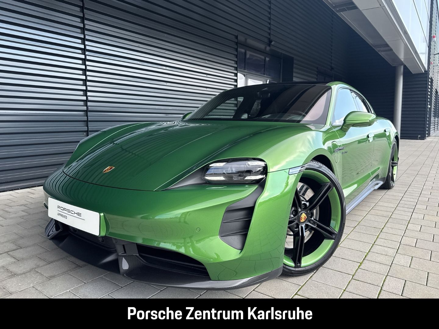 Porsche Taycan GTS Sport Turismo HA-Lenkung Nachtsicht