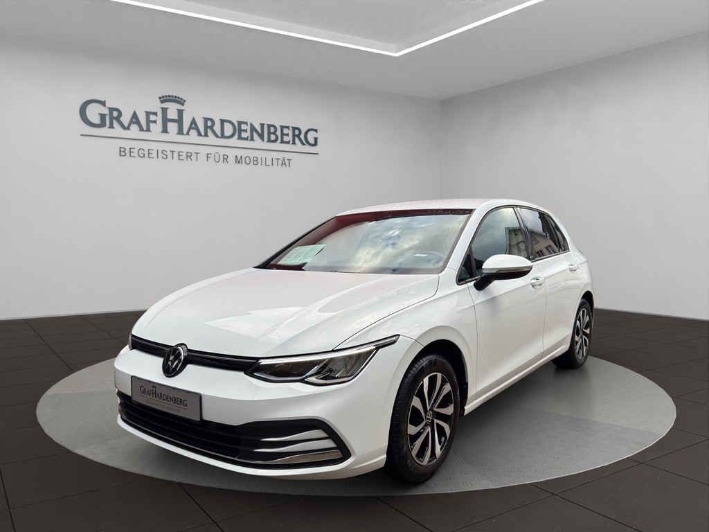 Volkswagen Golf 8 Active 1.0 TSI Navi