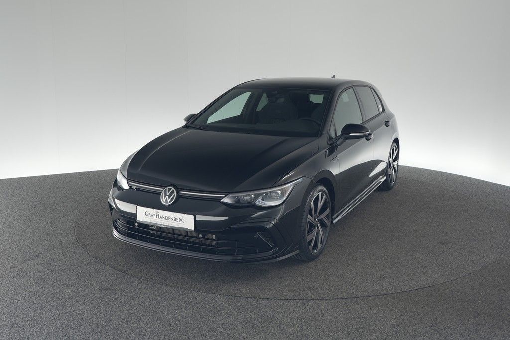 Volkswagen Golf VIII 1.5 TSI DSG R-Line ACC Pano Navi DAB+