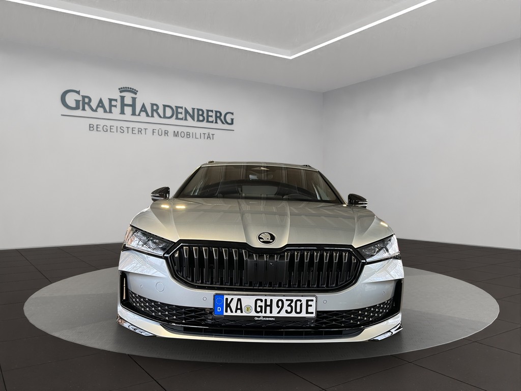 Skoda Superb Combi Sportline iV 1.5 TSI 204 PS 1.5 TSI iV 150 kW Sportline