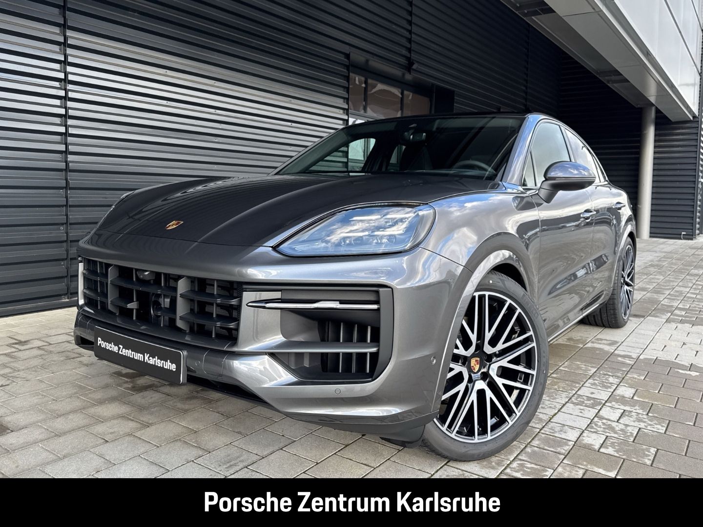 Porsche Cayenne Coupe BOSE Panoramadach Sportabgasanlage