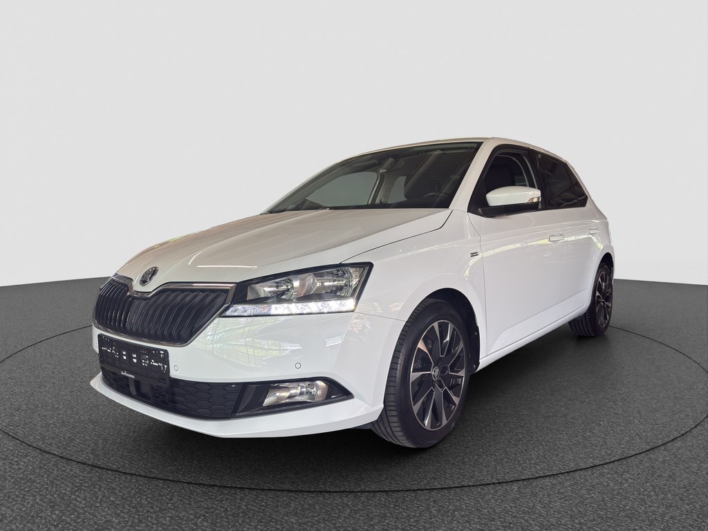 Skoda Fabia 1.0 TSI 6G SG Drive 125 EPH vo & hi / Hill Holder / Perelffeckt - Lack / uvm