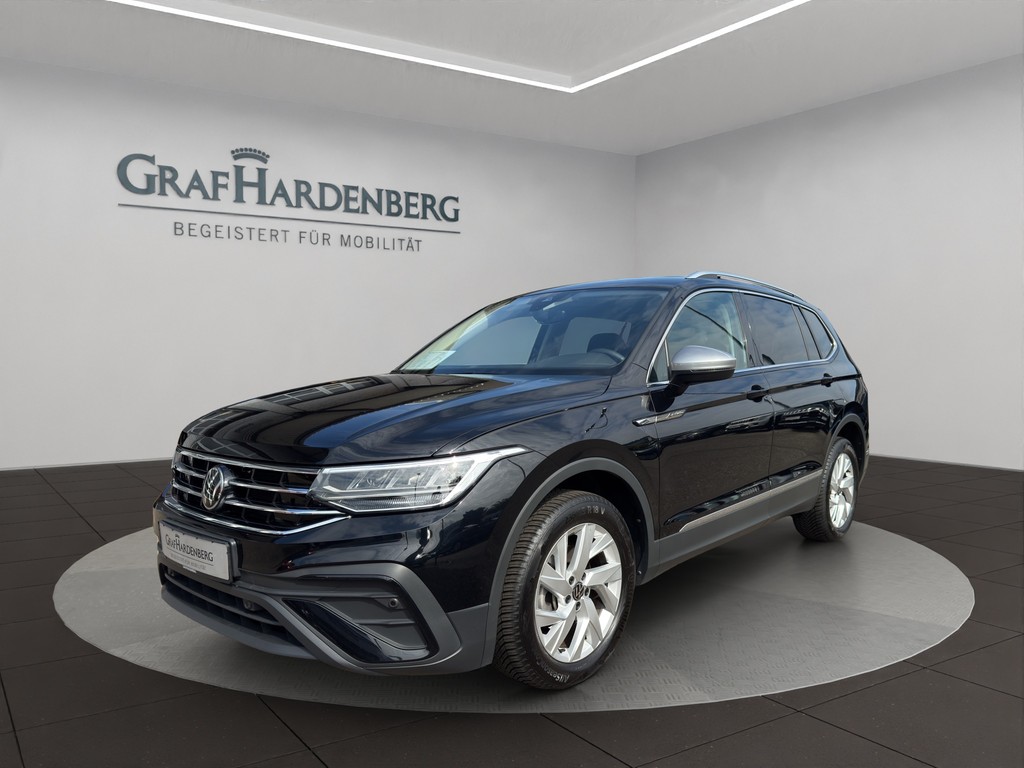 Volkswagen Tiguan Allspace Life 1.5 TSI DSG 7Sitze AHK Navi