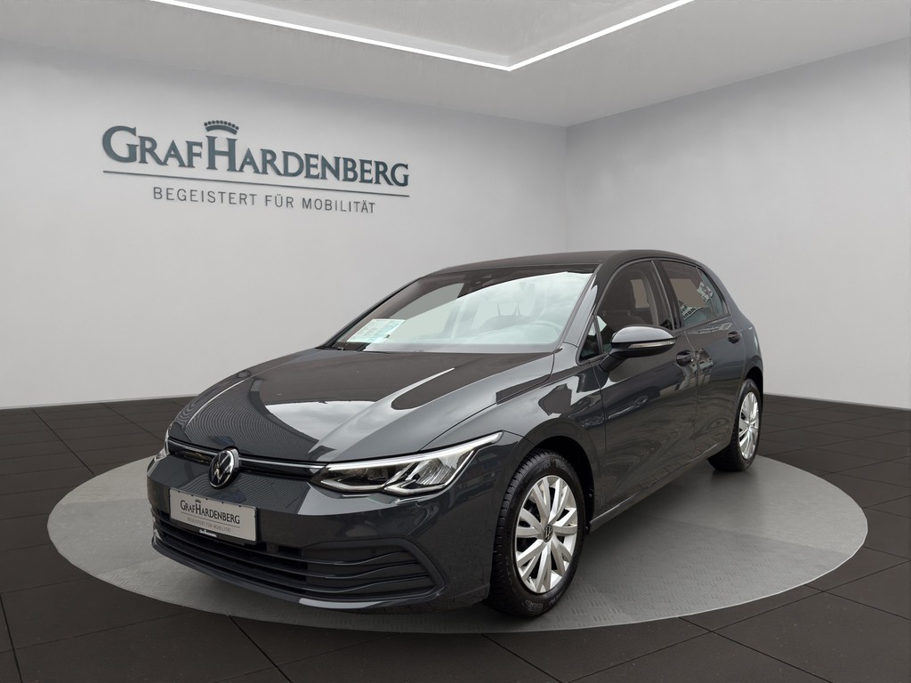 Volkswagen Golf 8 Life 1.5 TSI Navi LED Winterpaket