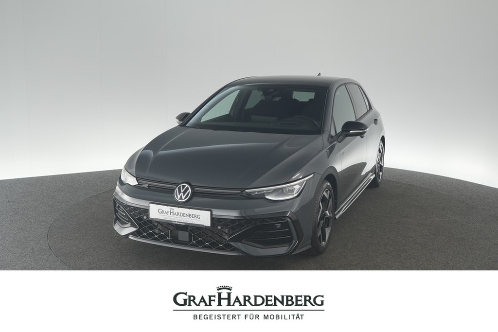 Volkswagen Golf VIII 1.5 eTSI DSG R-Line ACC Kamera Navi