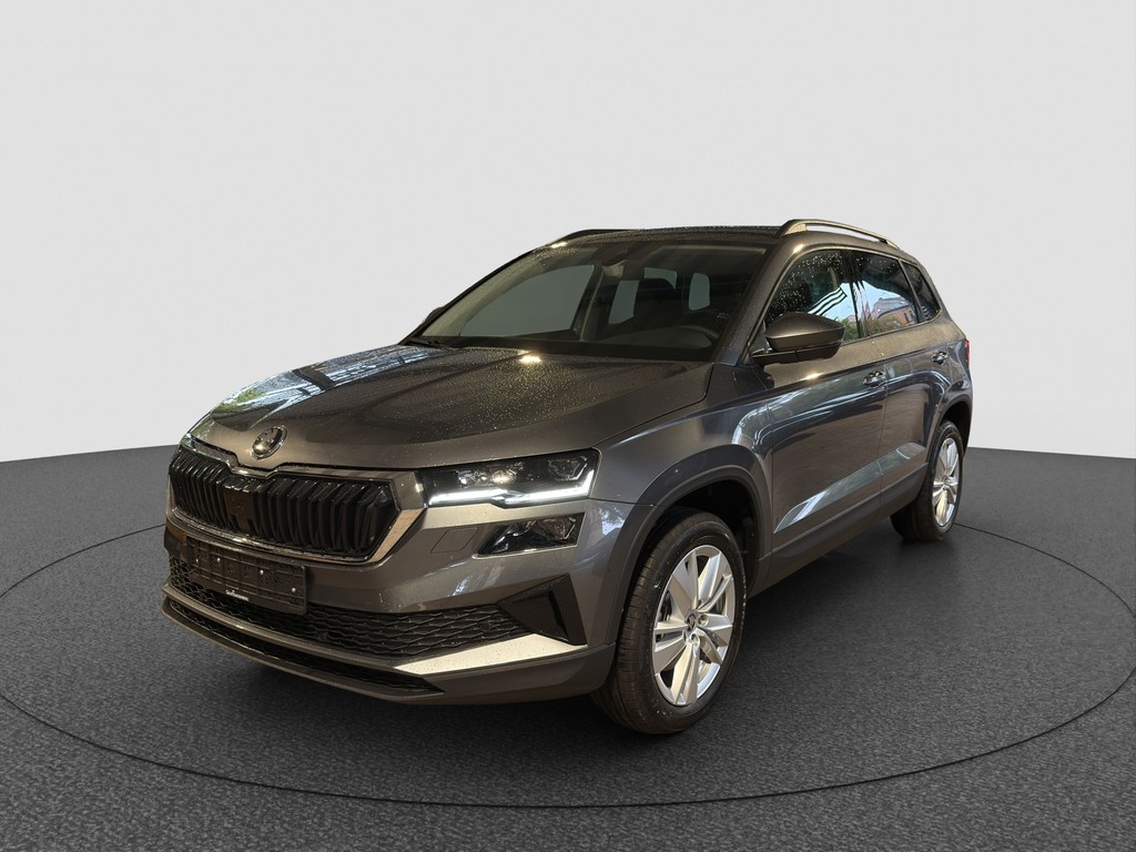 Skoda Karoq 1.5 TSI DSG Selection AHK / Lenkrad heizbar / Kessy / uvm.