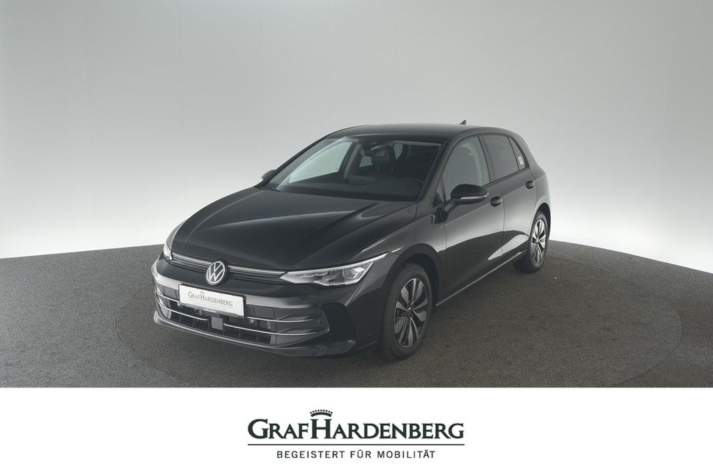 Volkswagen Golf VIII 2.0 TDI DSG Life ACC Navi