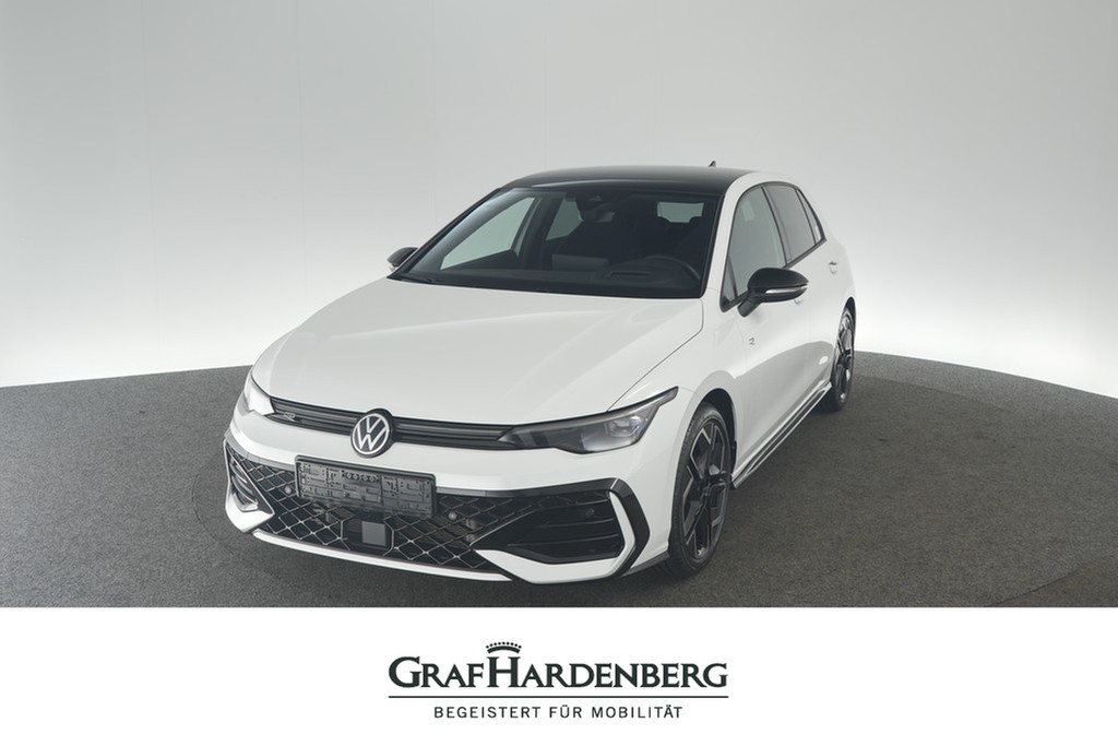 Volkswagen Golf VIII 1.5 eTSI DSG R-Line Matrix Pano ACC