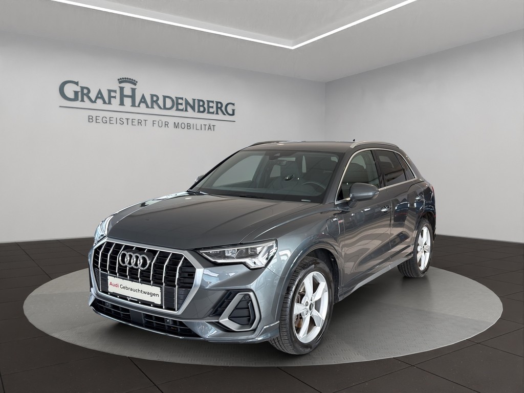 Audi Q3 45 TFSIe S tronic S line AHK MMI Navi plus