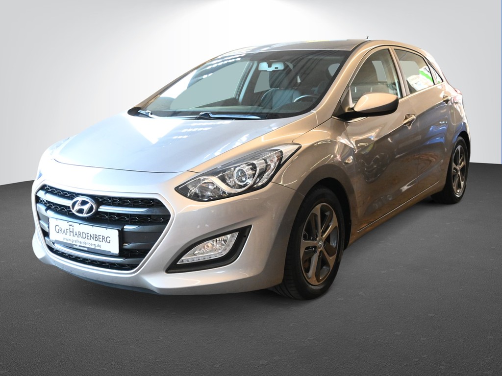 Hyundai i30 1.4 T-GDI blue Trend PDC Klima SzHzg