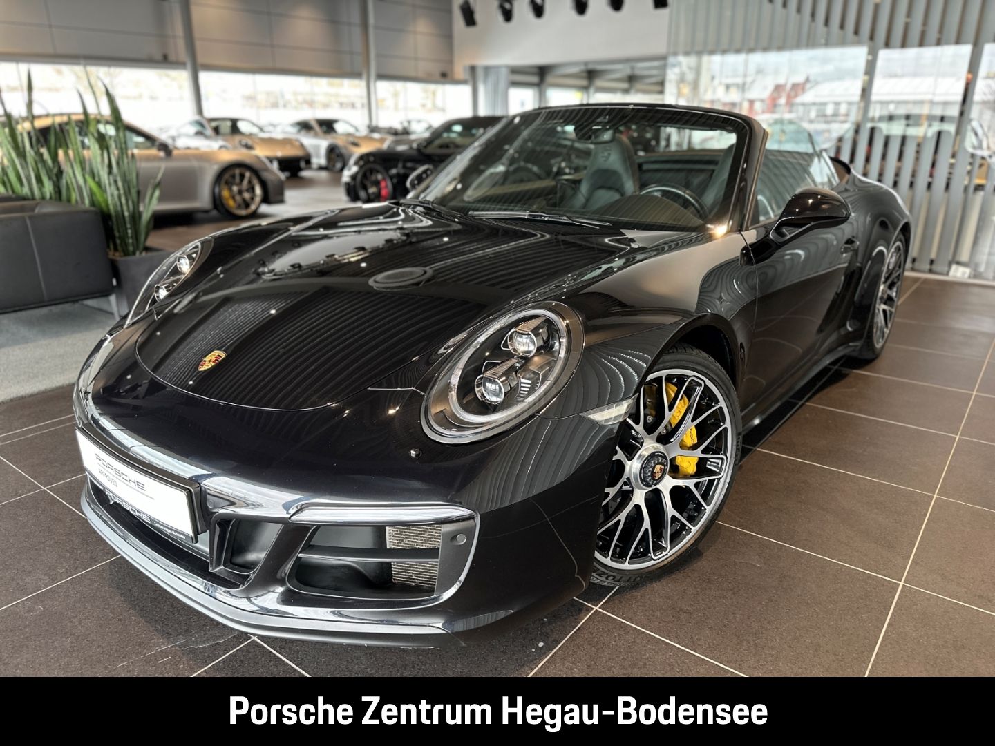 Porsche 991 (911) Carrera 4 GTS Cabriolet