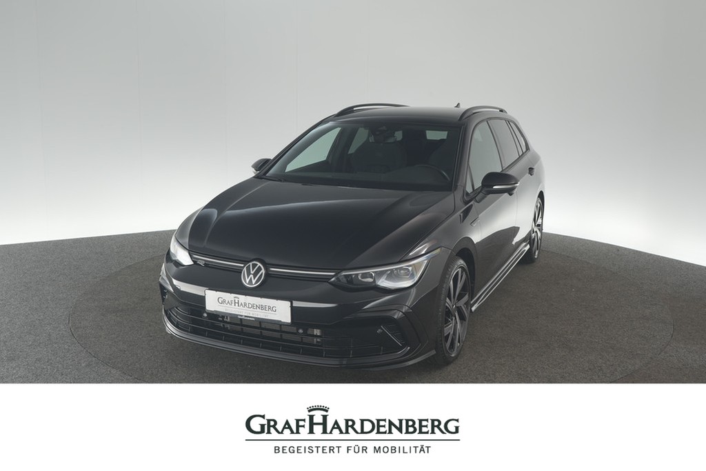 Volkswagen Golf VIII Variant 1.5 eTSI DSG R Line ACC Kamera