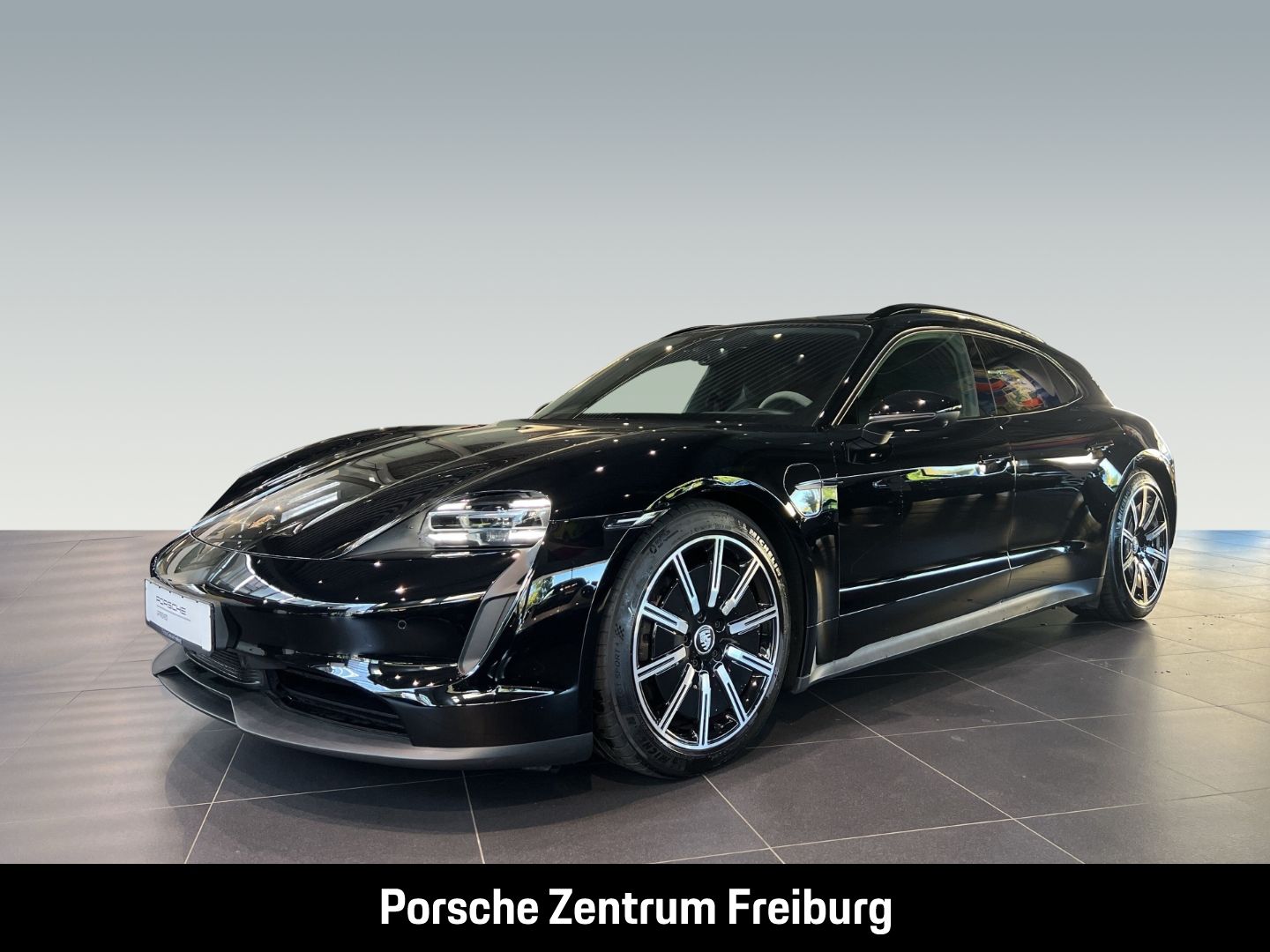 Porsche Taycan Sport Turismo BOSE Luftfederung Panorama