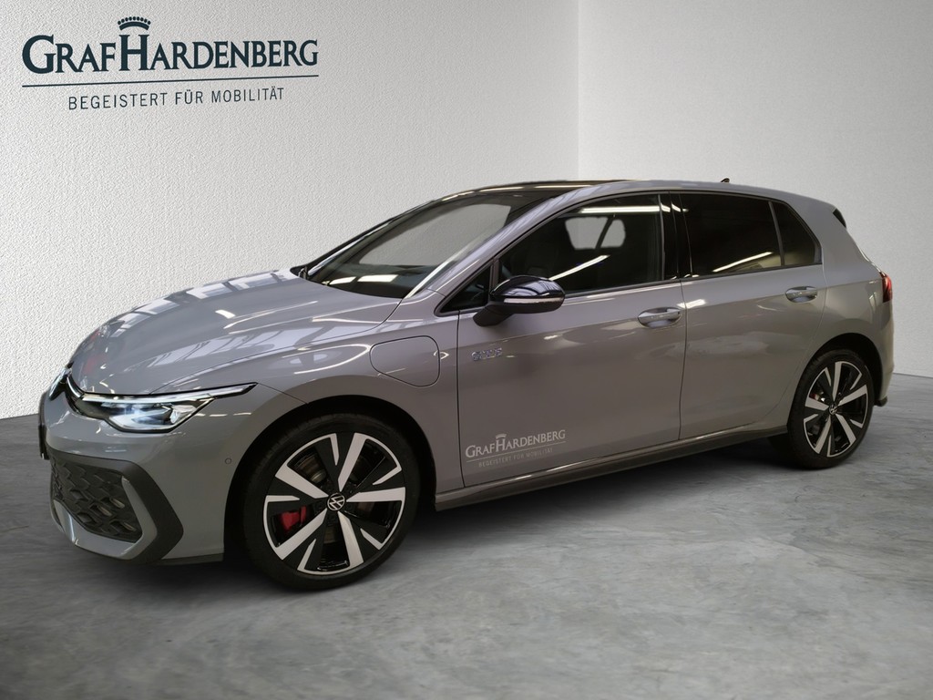 Volkswagen Golf VIII GTE 1.5 TSI DSG ACC Navi AHK