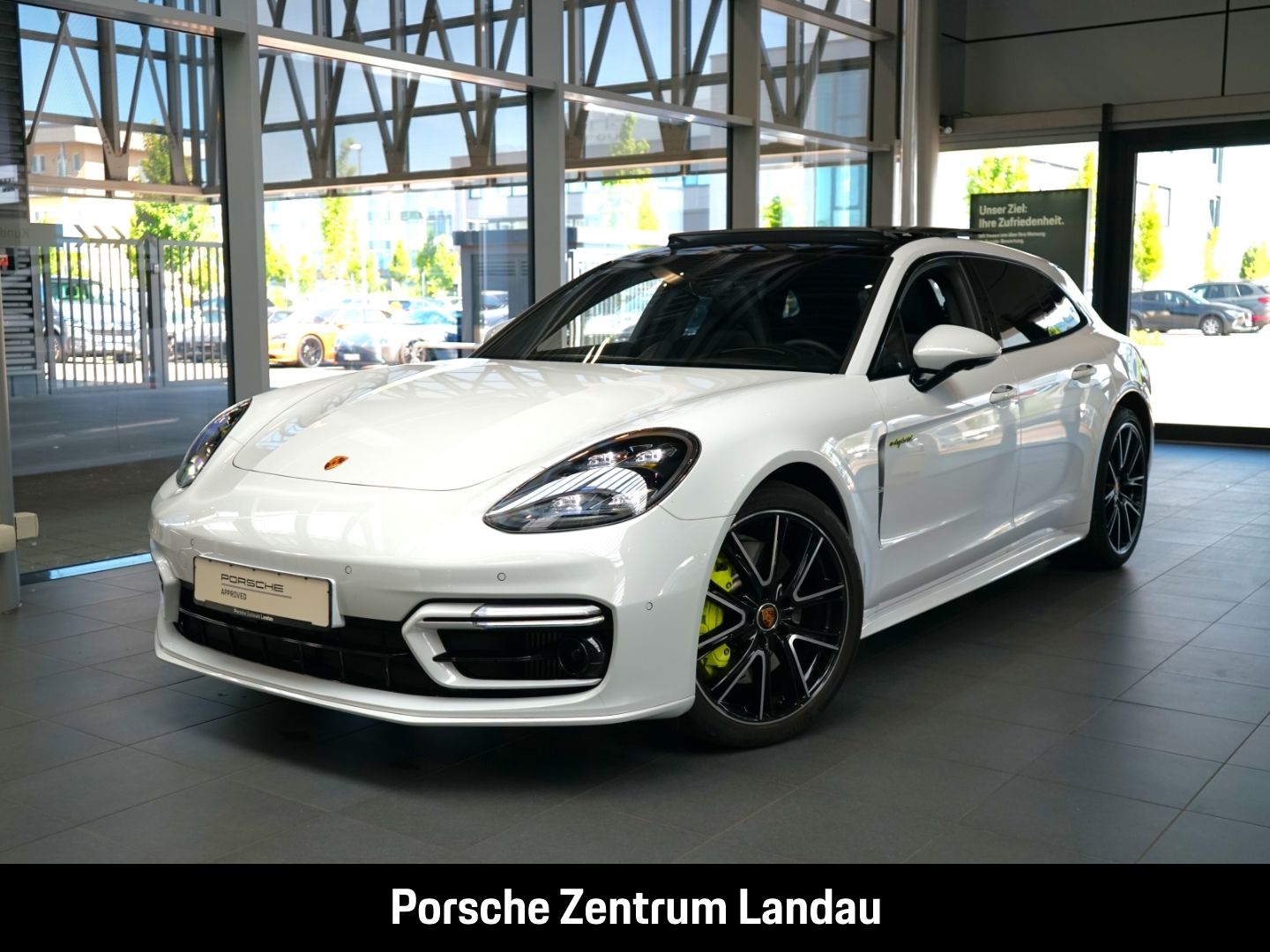 Porsche Panamera 4 E-Hybrid Sport Turismo Platinum Editi
